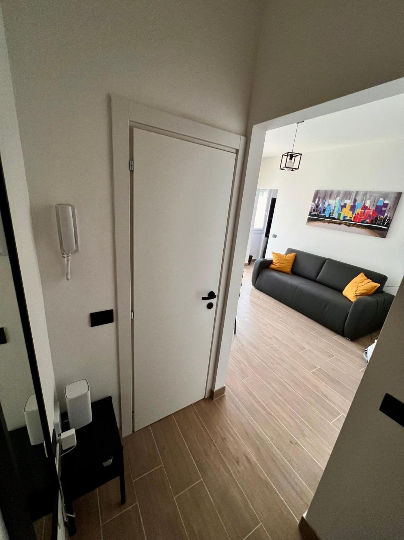Ferienwohnung Moderno Ed Elegante Loft Con Balcone Mailand Exterior foto