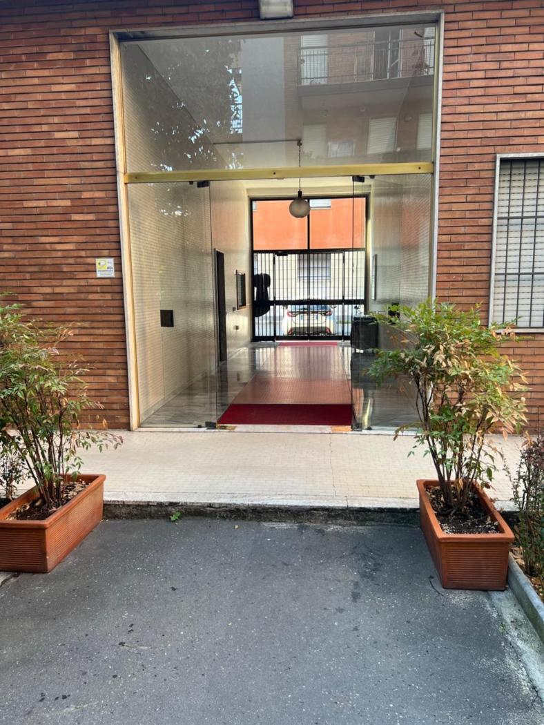 Ferienwohnung Moderno Ed Elegante Loft Con Balcone Mailand Exterior foto