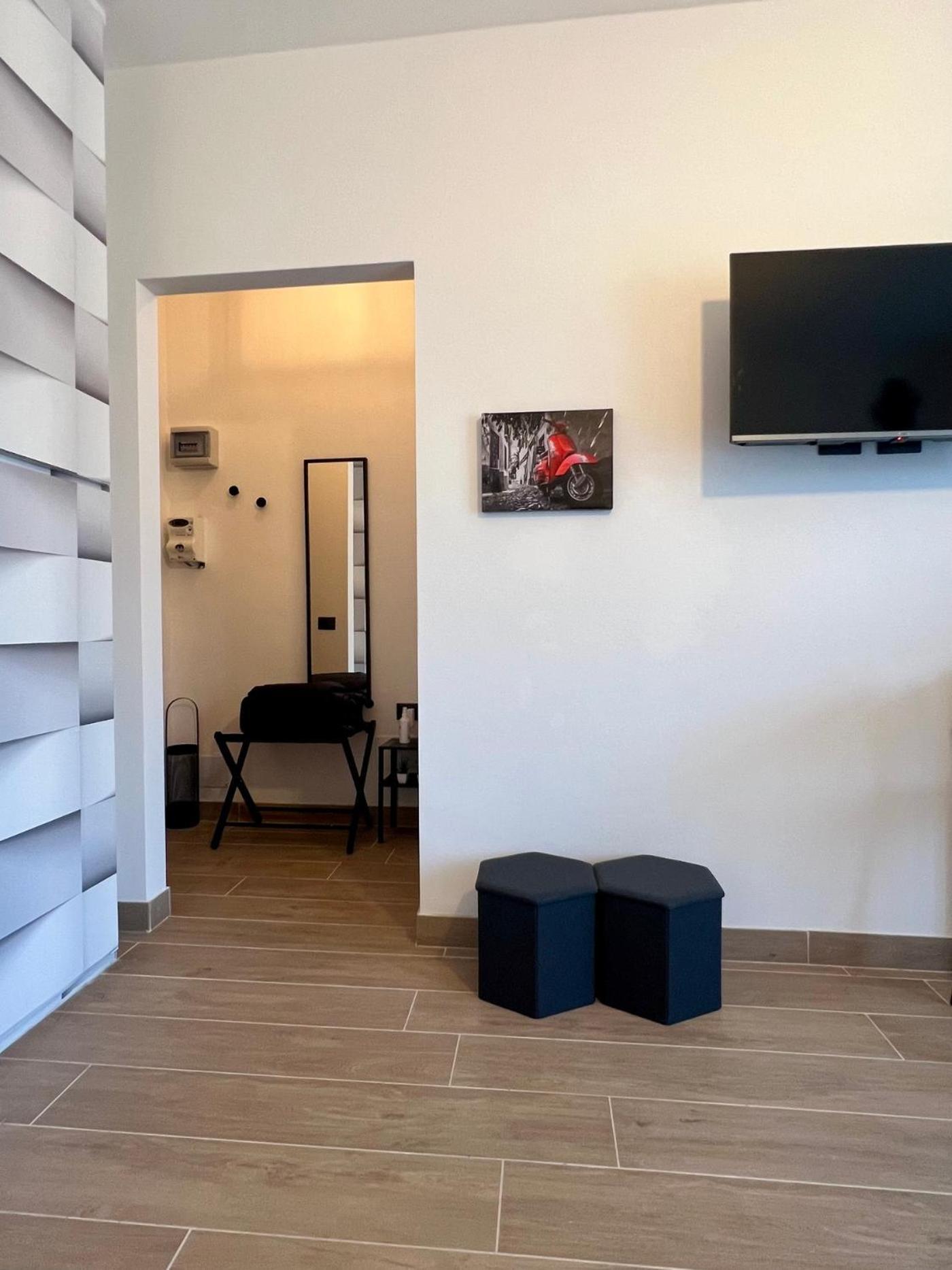 Ferienwohnung Moderno Ed Elegante Loft Con Balcone Mailand Exterior foto